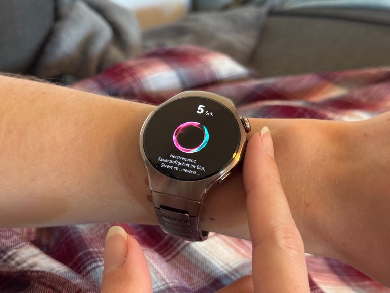 huawei-watch-5-xtap.jpg
