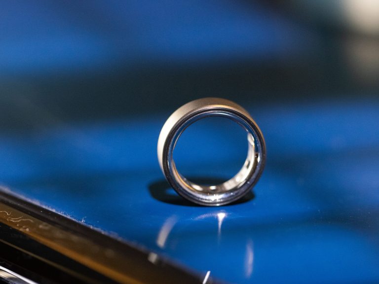 inside-digital-oura-ring-hero.jpg